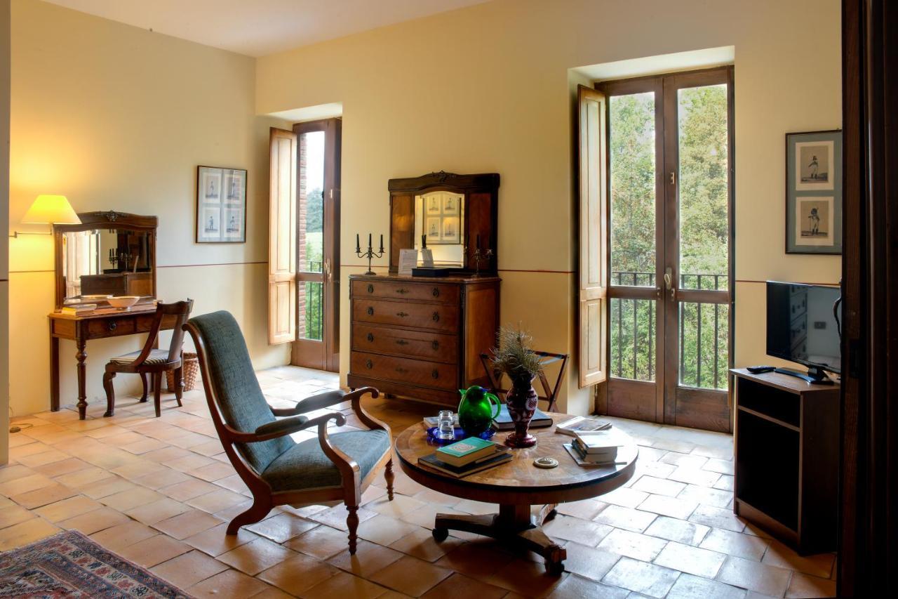 Hotel Torre Camigliati Dimora Storica à Camigliatello Silano Extérieur photo