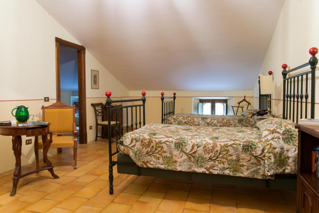 Hotel Torre Camigliati Dimora Storica à Camigliatello Silano Extérieur photo